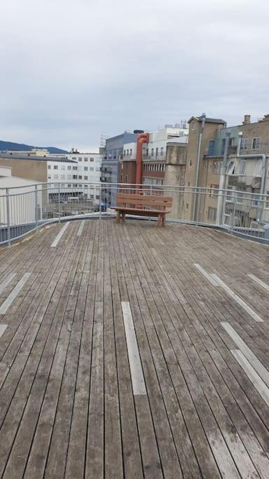 Serene 1 Bedroom Apartment *